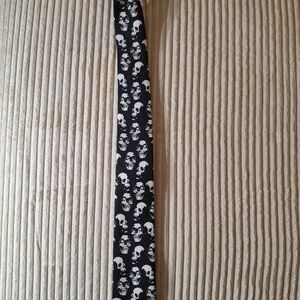Black Skull Pattern Tie